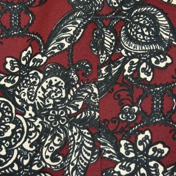 Closet London Fit & Flare Dress Burgundy Black & White Floral Sleeveless Size 4 - Picture 6 of 10